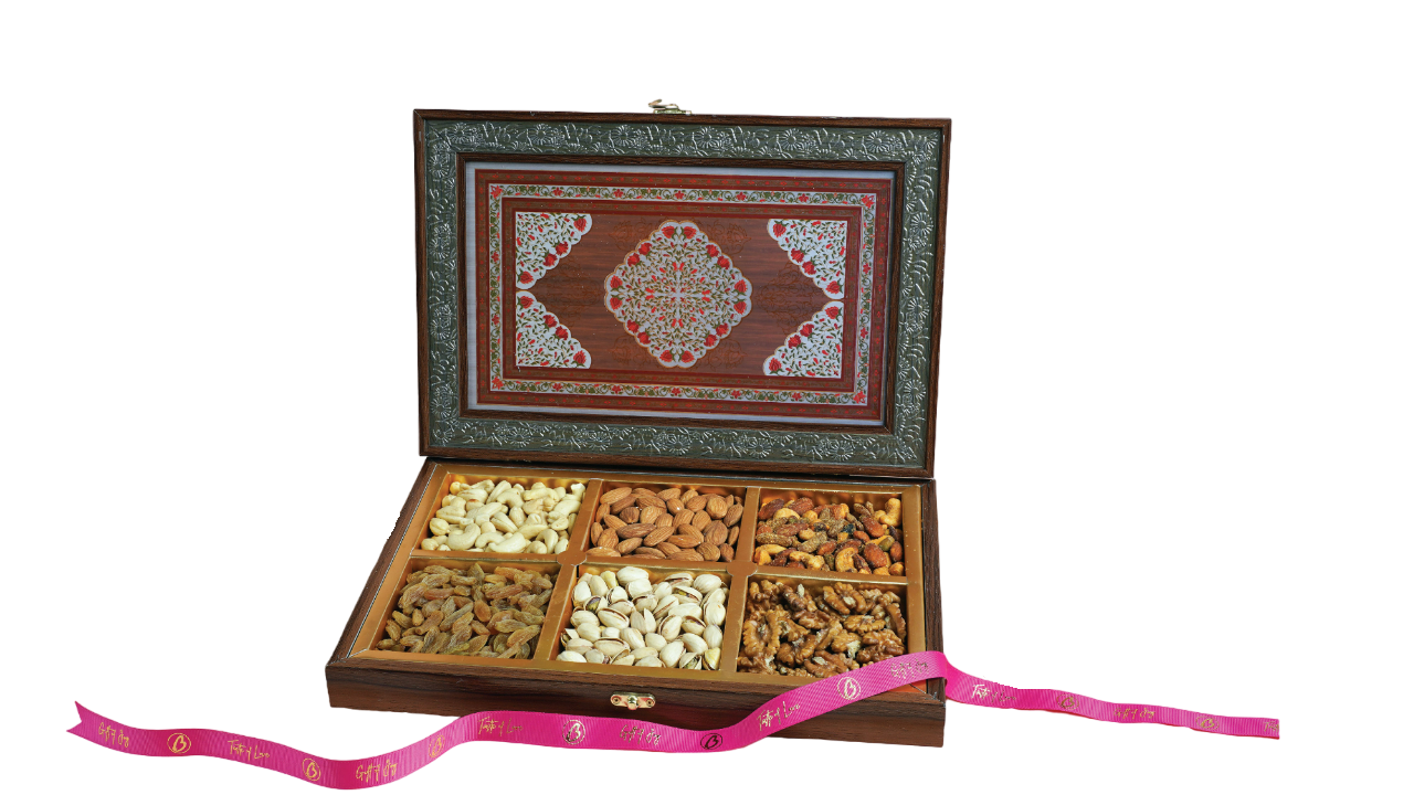 Dry fruit Box 7 650 gm - Bikanervala UAE